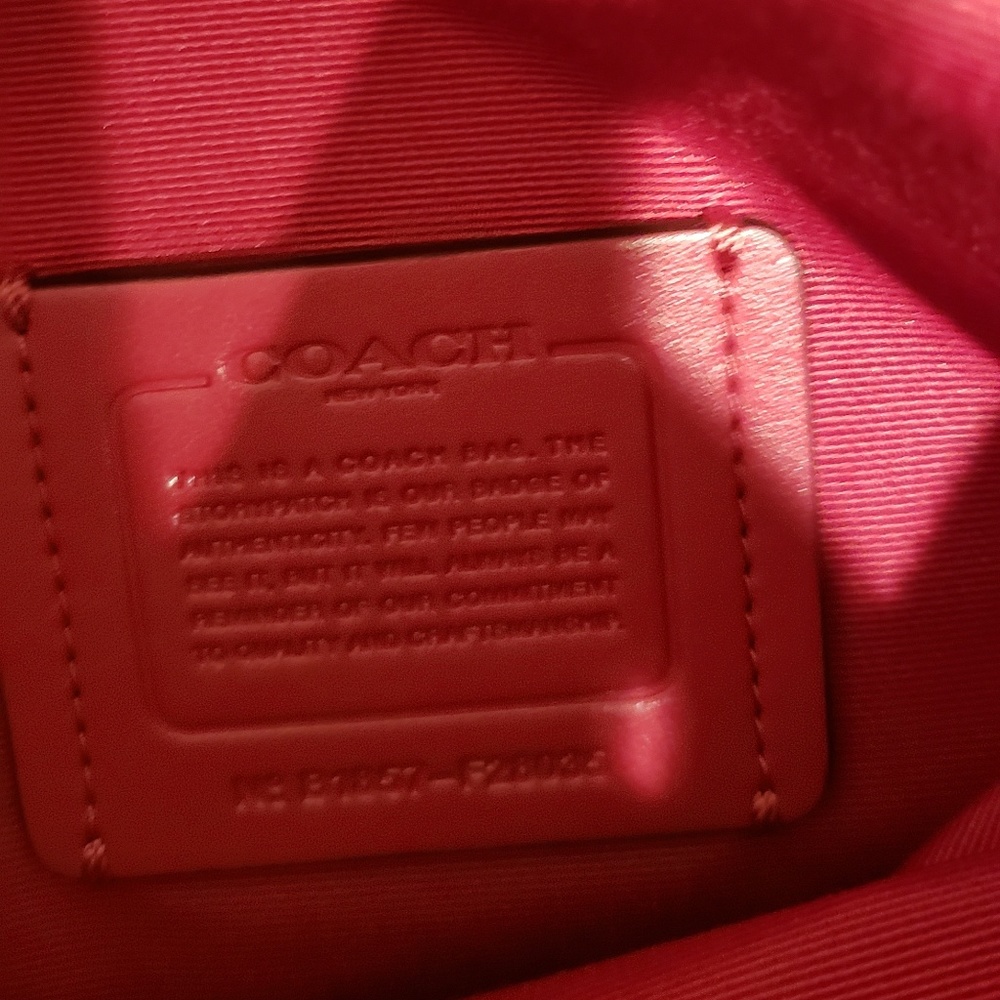 Brand New with Tag Coach Sling Bag MSRP $250 - Picture 7 of 8